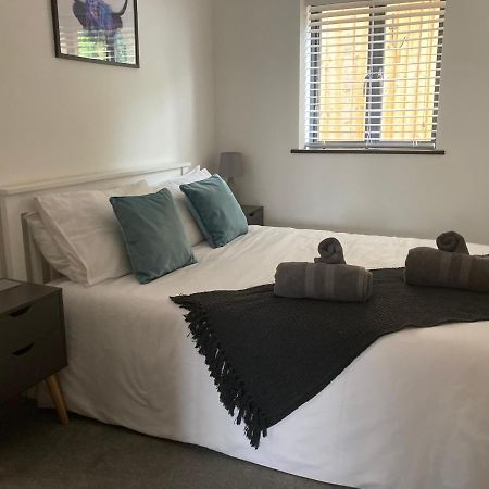 Little Elm - Luxury Home From Home, Free Parking, 30-40 Mins Walk From Bath City Centre ภายนอก รูปภาพ