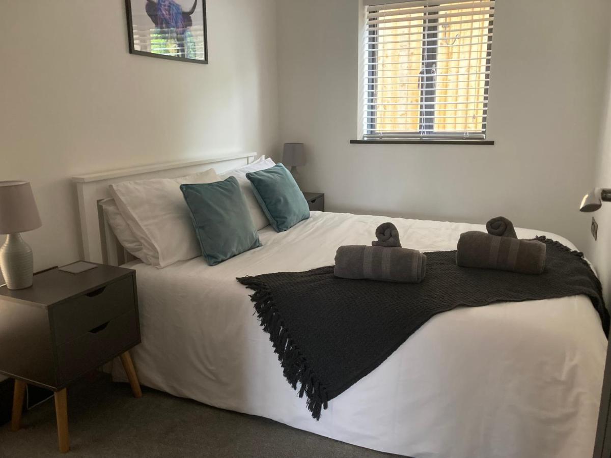 Little Elm - Luxury Home From Home, Free Parking, 30-40 Mins Walk From Bath City Centre ภายนอก รูปภาพ